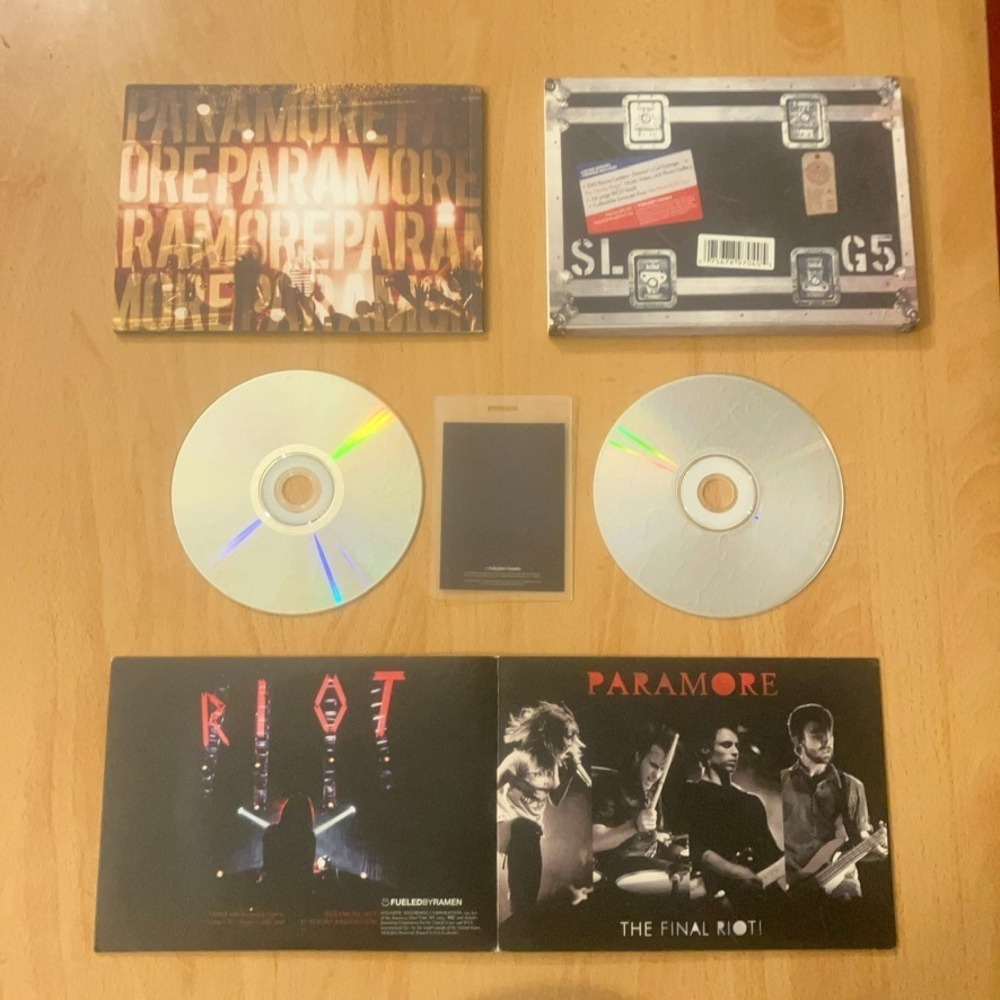 Paramore The Final Riot! Road Case Set Limited Edition DVD CD Book RARE - Picture 5 of 7